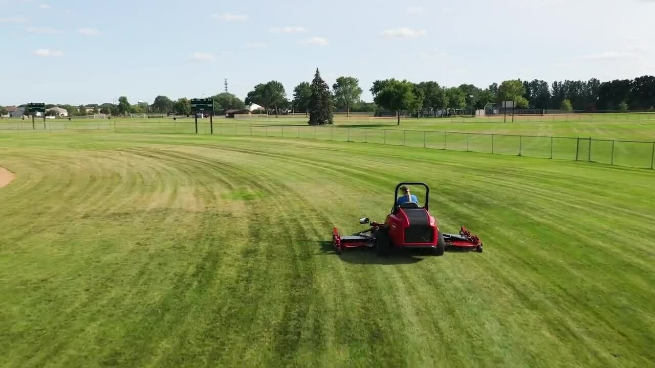 144-Inch 7500-D Z Master&reg; Zero Turn Mower | Toro&reg; Landscape Contractor Equipment