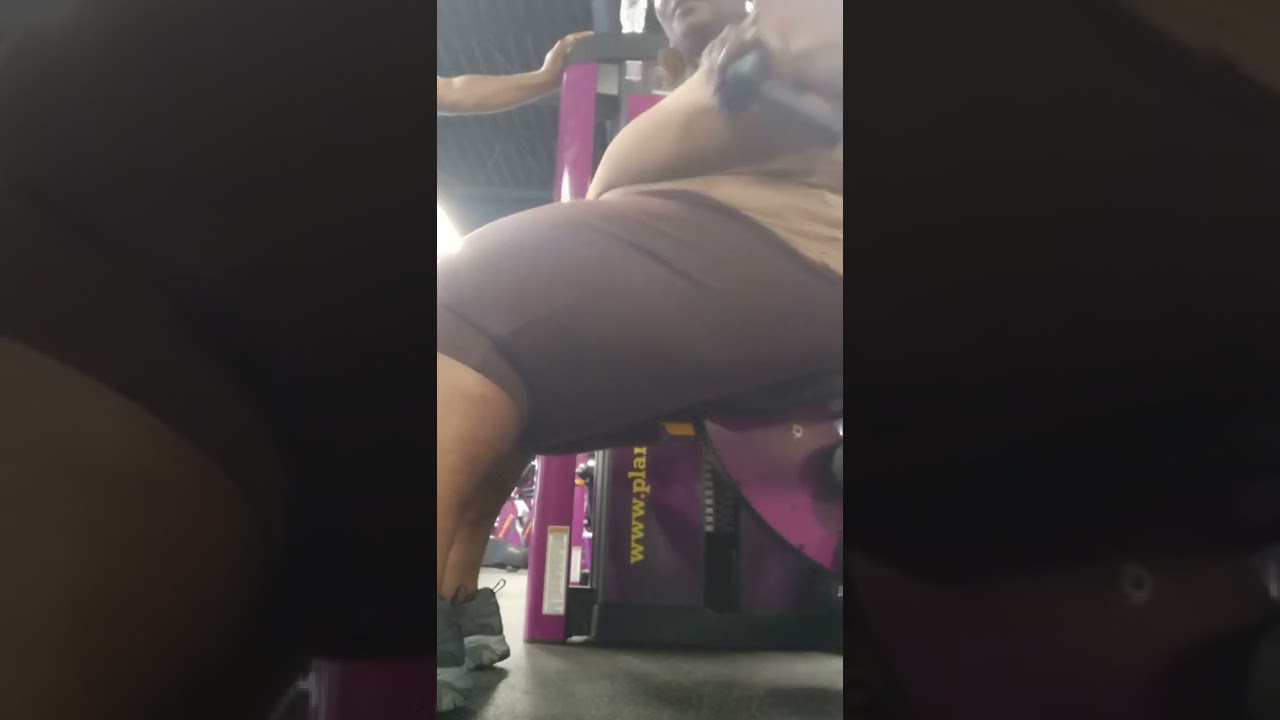 Tricep Machine Gym #mrsdonna  #Triceps #Gym #Arms #exercise