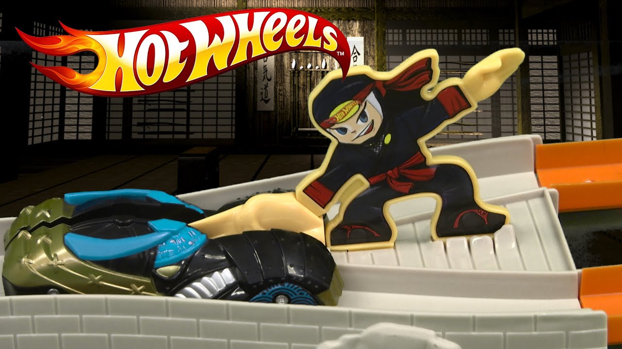 Hot Wheels Split Speeders Ninja Chop from Mattel