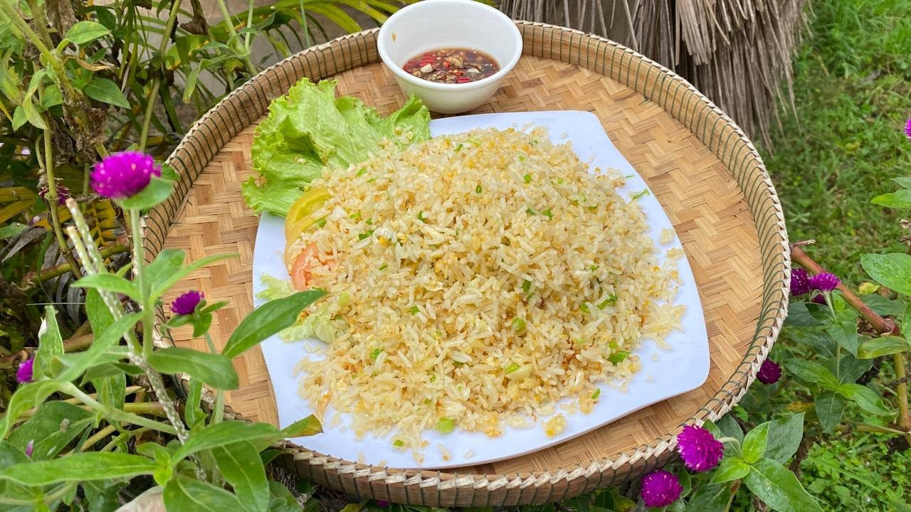 មកធ្វើ បាយលីងខ្ទឹមស អាហារពេលព្រឹកបែបស្រុកស្រែ សម្រាប់គ្រួសារខ្ញុំ FOOD BLOG EP.81