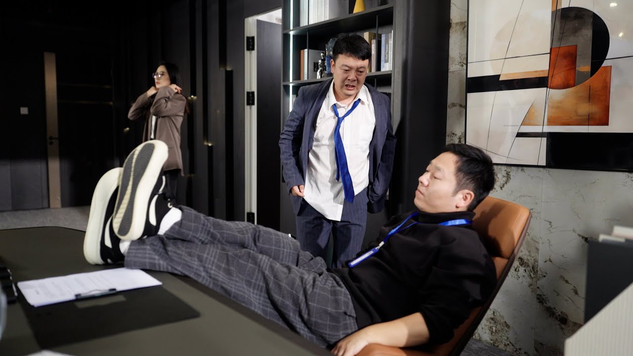 陈翔六点半：借朋友五万后，他彻底发达I lent my friend 50,000, and he ended up striking it rich.