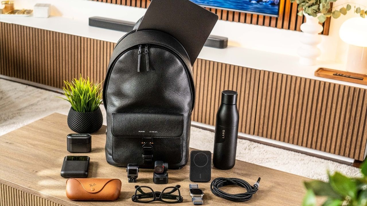 What’s In My Tech Bag - EDC Essentials 2025