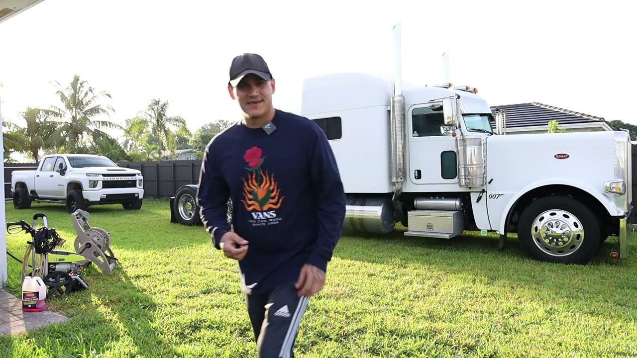 Un día en casa / PETERBILT 389 / @Eiver2Trucker