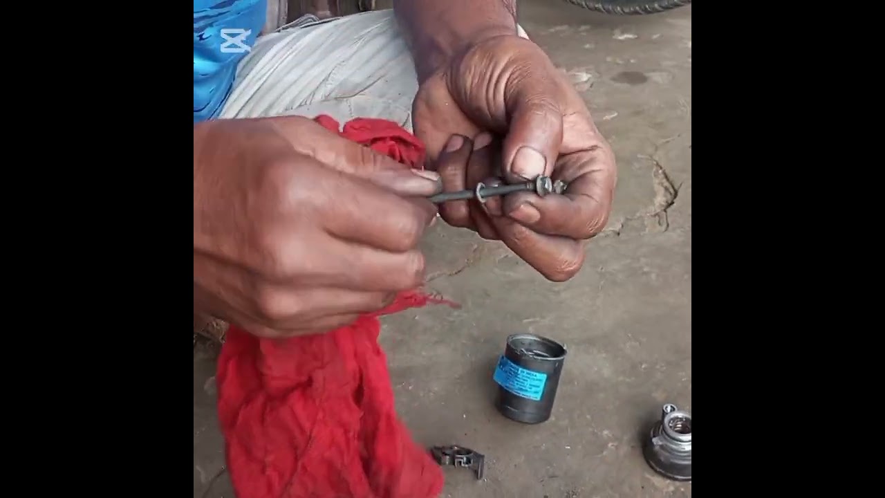 বাইকের কার্বনের অবস্থা দেখুন 