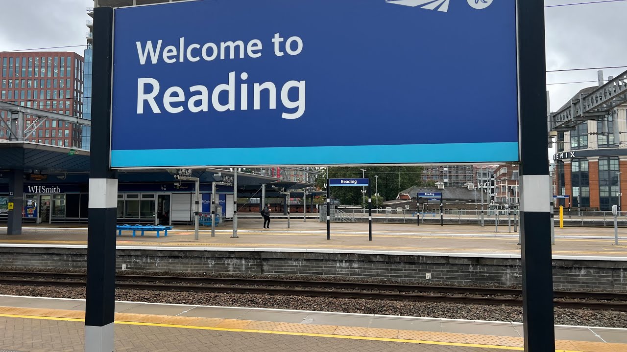 Reading train station #reading. Walkthrough and guide Londonf A#londontravel