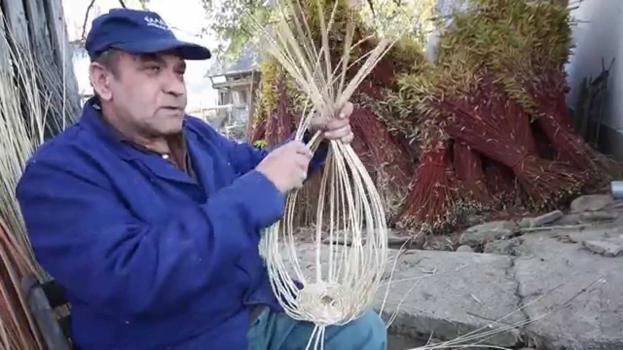 Ráduly János kosár- és vesszőfonó mester