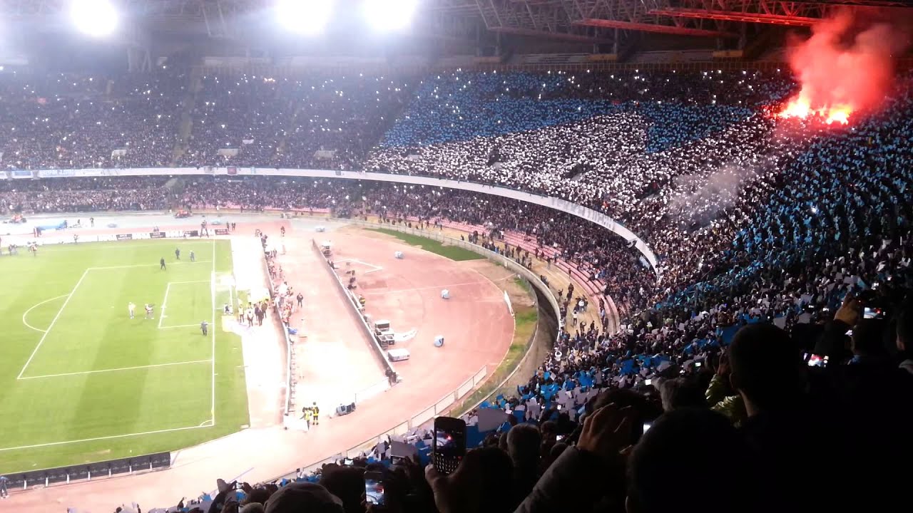 Napoli - Juventus - Vesuvio, coreografia curva B