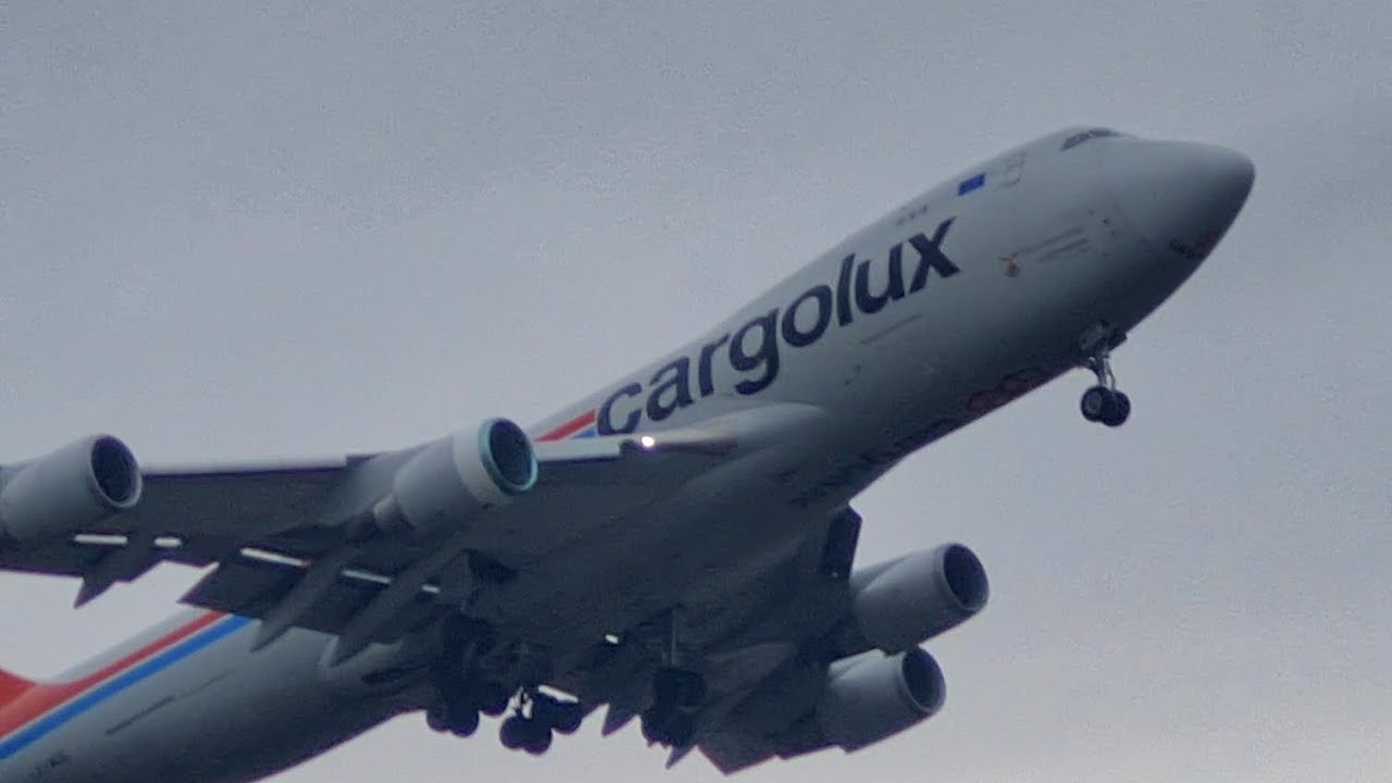 Cargolux Boeing 747-400F departs Prestwick Airport bound for Luxembourg