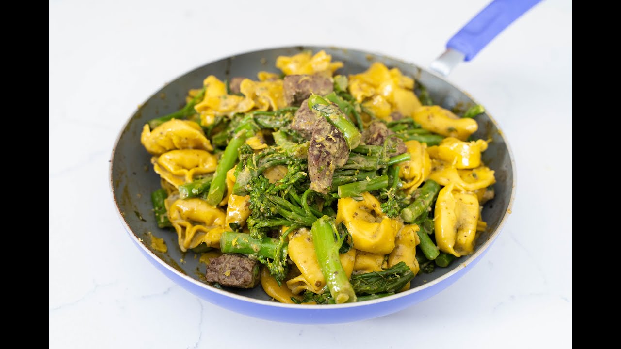 Elise's Eats - Ep 187: Steak Pesto Pasta