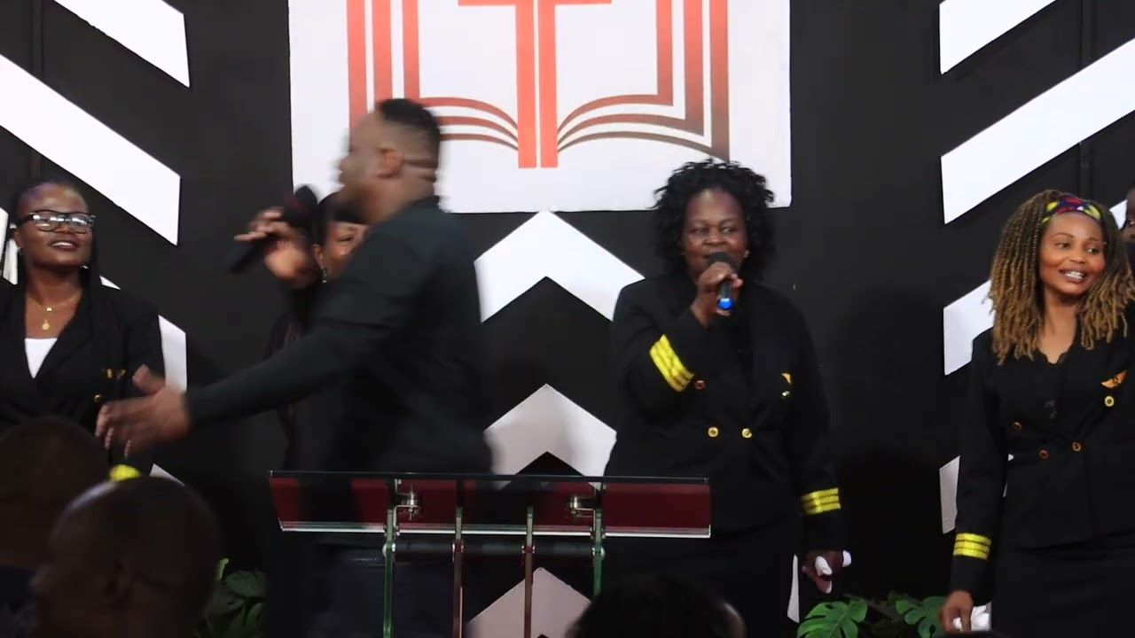 MUNGU BABA TWAOMBA LIVE PERFORMANCE BY RUFFTONE IGGY IGGY