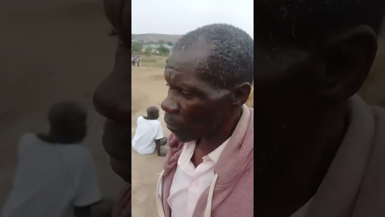 Baba veku Domboshava vobatwa nenyoka yekuromba