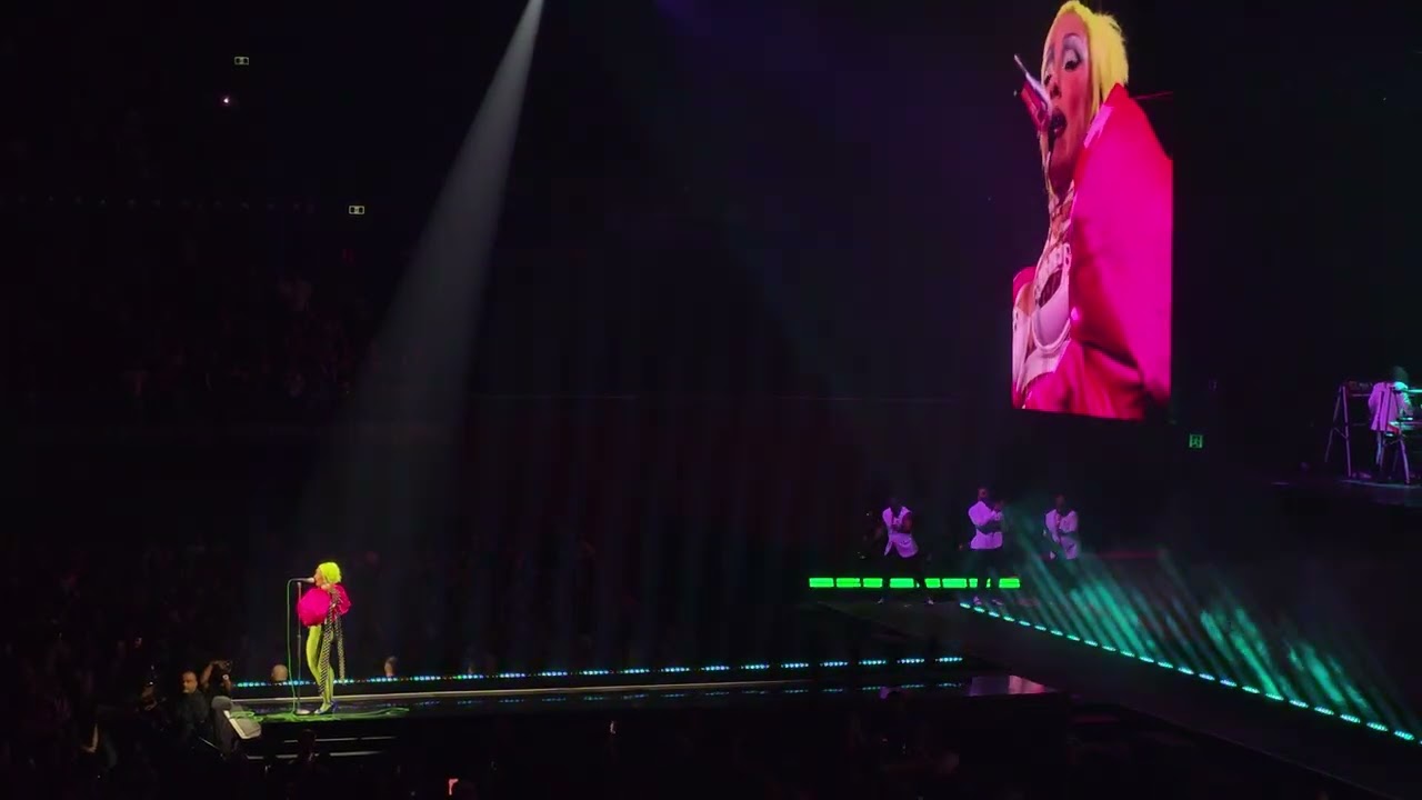 AAAHH MEN! (Live) - (Live) - Doja Cat (Ma Vie Tour Sydney 3/12/2025)