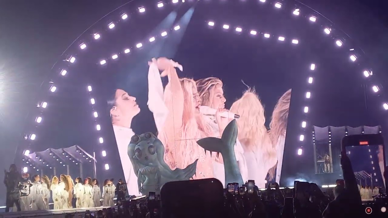 Concierto Completo de Karol G en Lima,13 abril , 2024