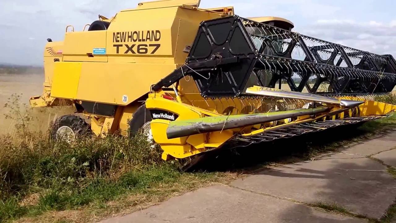 New Holland TX 67 bei der Ernte 2016
