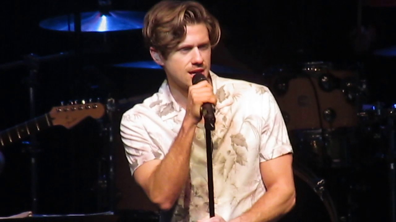 Runaways (The Killers) - Aaron Tveit (The Paramount, Huntington NY) 2/25/17