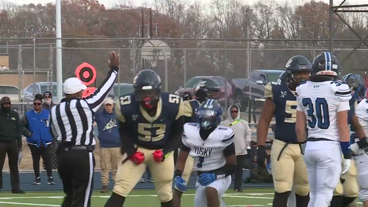 Varina defeats Tuscarora 28-0 to advance to VHSL Class 4 State Final