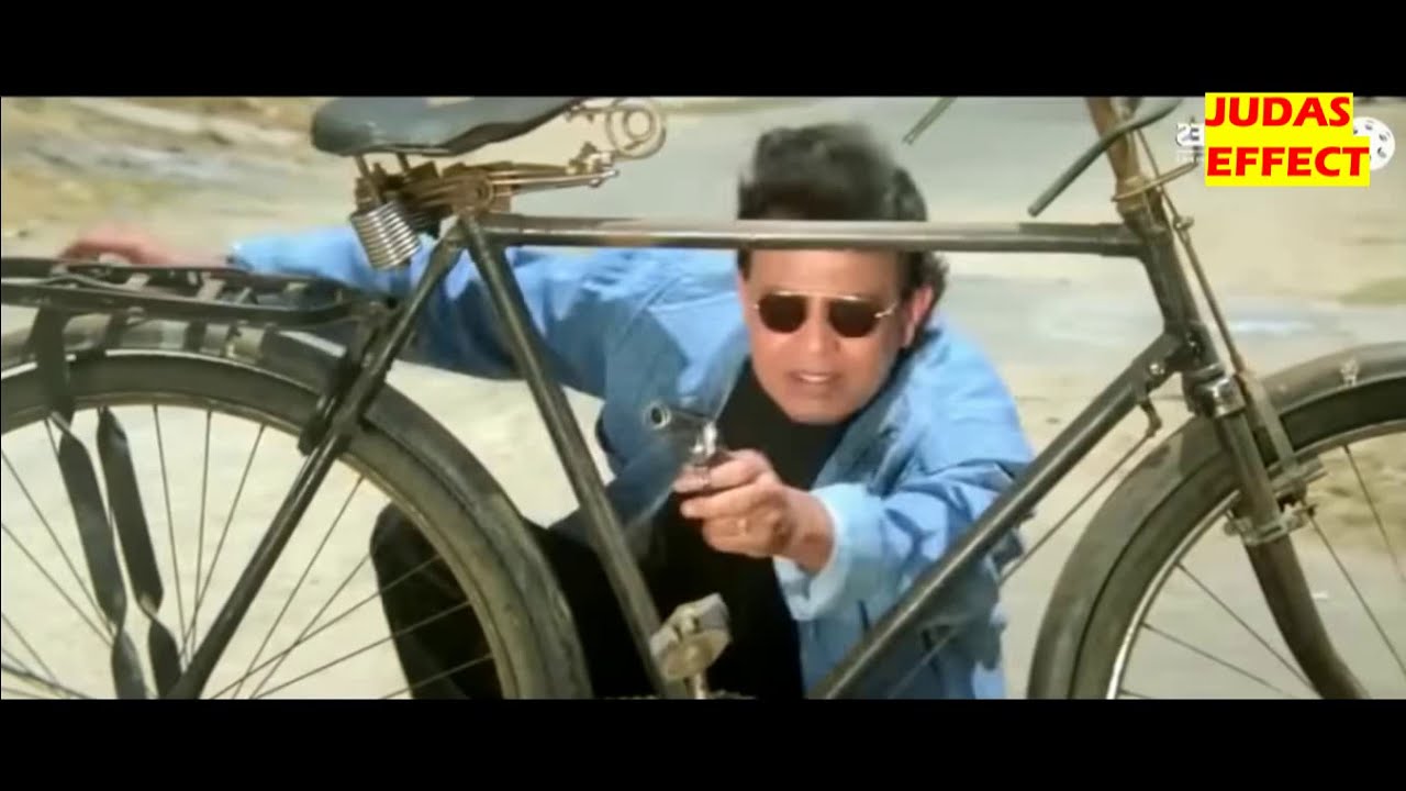 Mithun Chakraborty Hidding Behind Cycle Real Scene |Gunda Movie Scene| |Funny Scene|Action Scene|