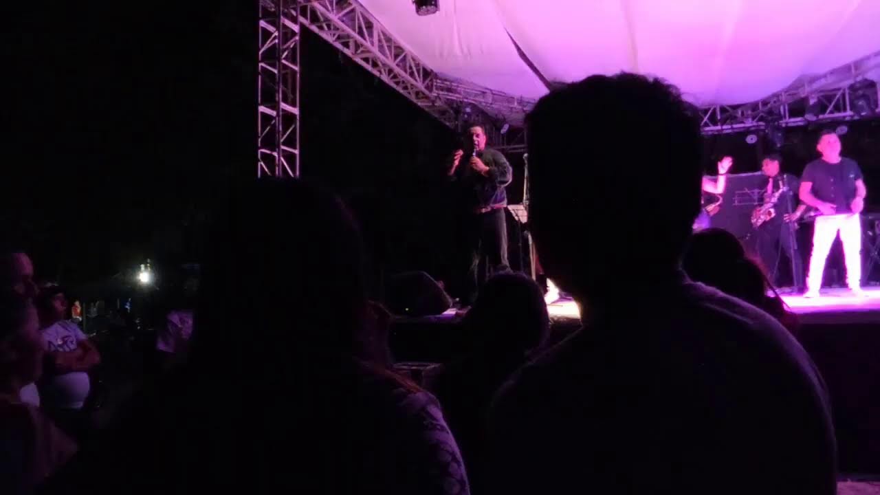 fiesta bailable en Tabloncito con Rene alonso y su Banda  no tenemos derecho ala musica del autor
