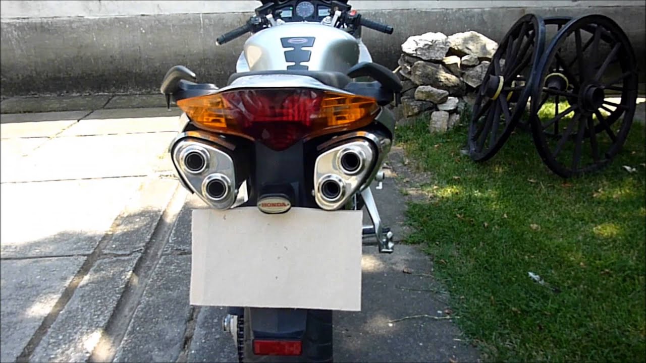 Honda VFR 800 Vtec gutted exhaust