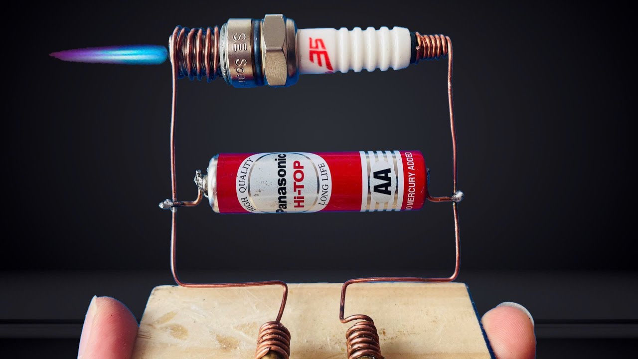 How To Make Simple Welding Machine From 1.5V Battery! Recycle Used 1.5v AA Batteries
