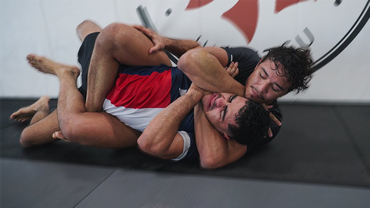 Felipe Costa Sharpens His Back Attacks At Six Blades HQ