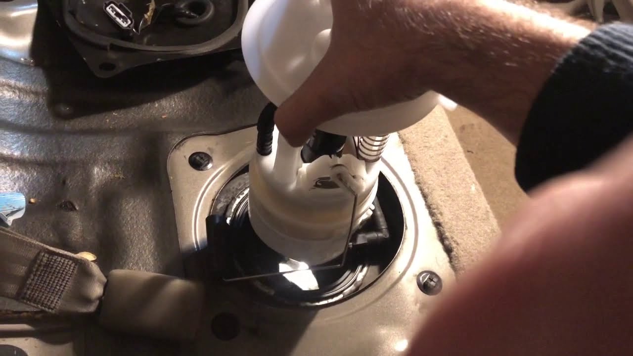 How to Replace the Fuel Pump on (2001-2006) Nissan Altima