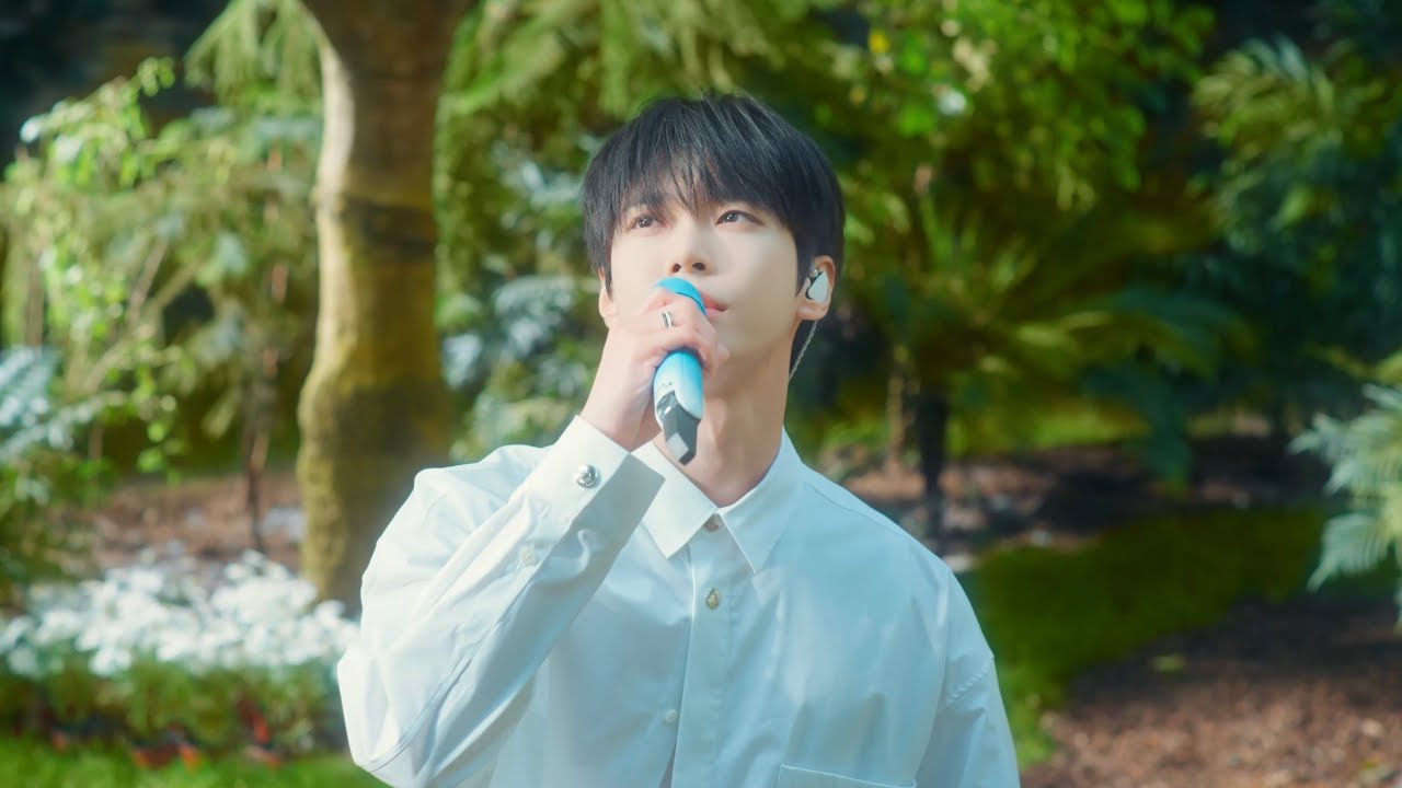 DOYOUNG 도영 '새봄의 노래 (Beginning)' Live Clip