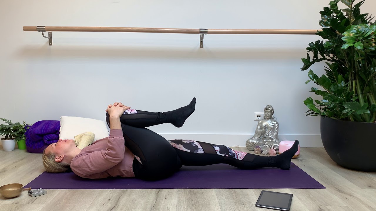 Yin yoga voor rust en stretches voor het hele lichaam 16 maart 2021