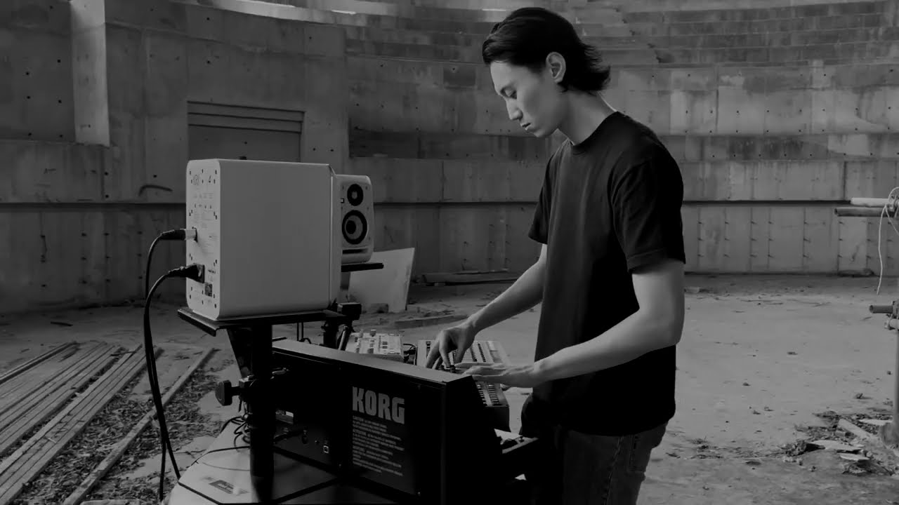 Circus Hall | MIDDLE OF NOWHERE | Techno live set (Ocatatrack Mk2, Ms-20, TR-8S, TD-3)