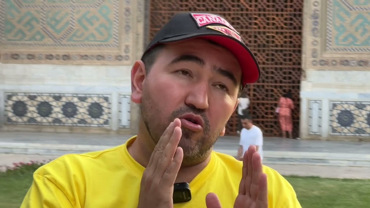 Amir Temur qurdirgan eng katta masjid Bibi Honim masjidi.