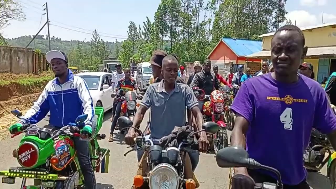 Entourage of Mzee  William Sabwa Muhadi from Star Annex Kisumu to His home Kipteimesi village
