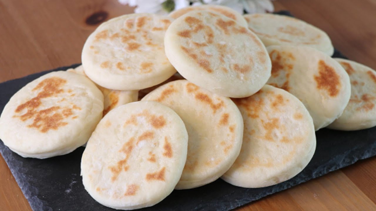 No oven bread for breakfast, easy and fast.
