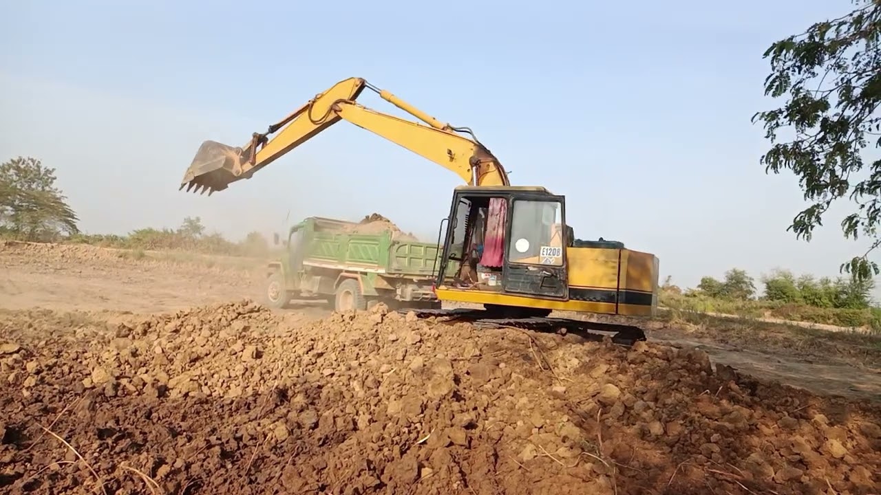 excavator Cat 395 Loading Overburden Onto 4 Axle Trucks - Sotiriadis/Labrianidis Mining 4k