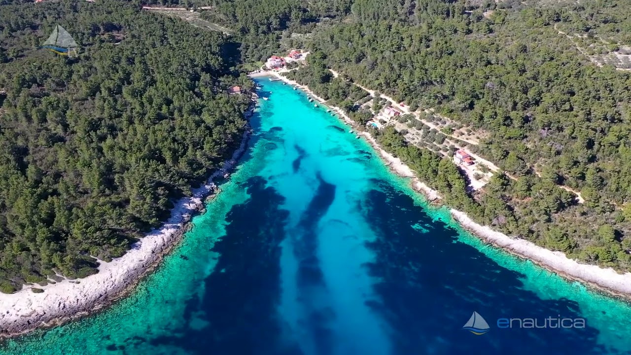 Zaliv Slatina, otok Korčula (Hrvaška iz zraka)