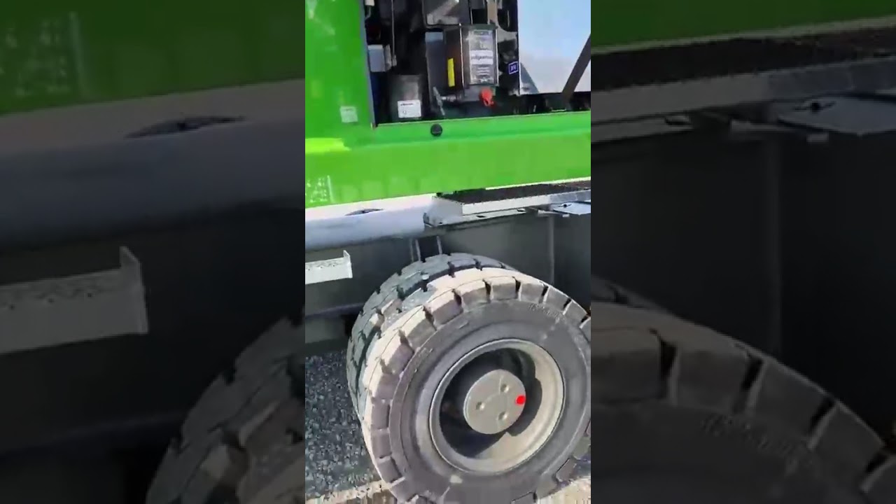 Take a close up look at a Sennebogen 830M E