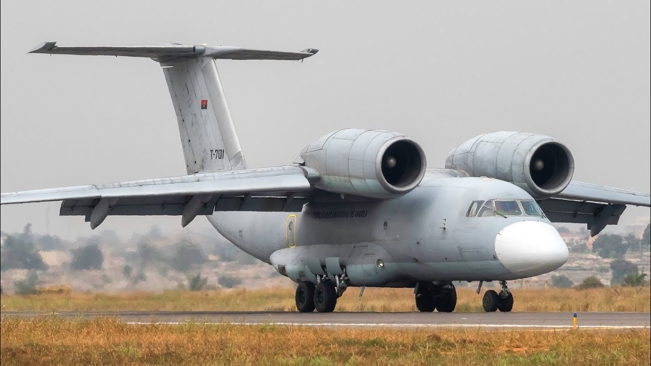 (4K) RARE! Airside Plane Spotting at Luanda airport, Angola! An-72, 777, 737, Dash-8, IL76, etc.