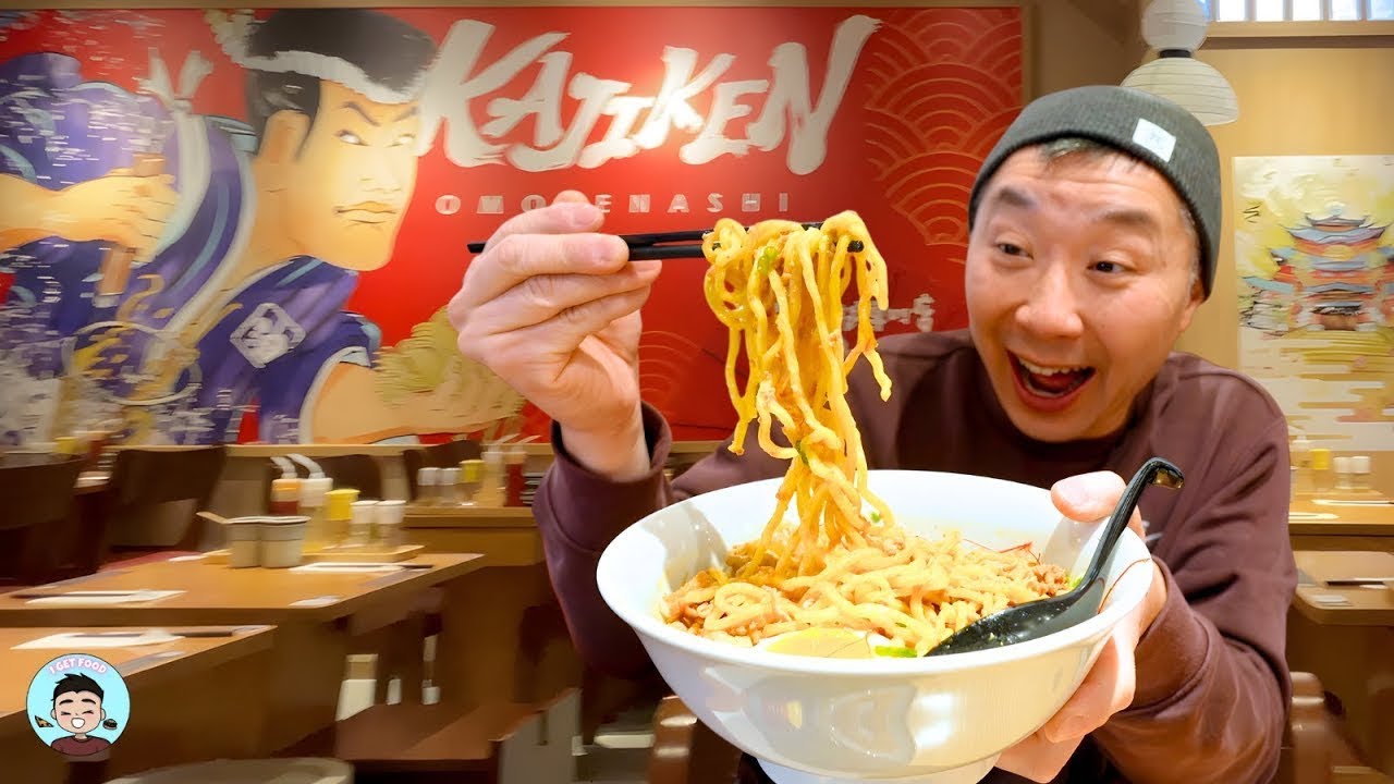 Ресторан KAJIKEN теперь есть в Канаде, и мне посчастливилось попробовать их знаменитую лапшу Абур...