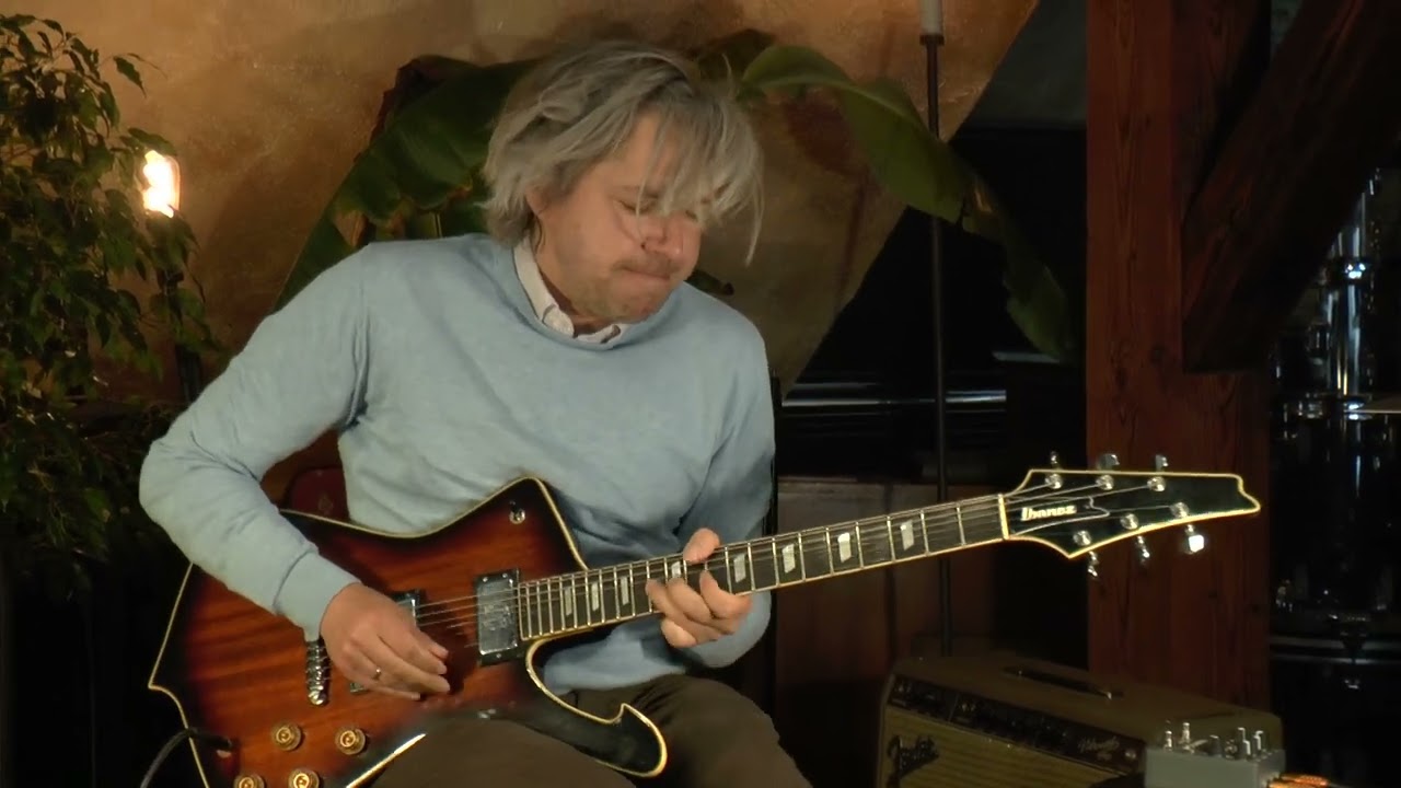 Ibanez Iceman IC-200 from 1979 presented by Vintage Guitar Oldenburg and Tobias Hoffmann.