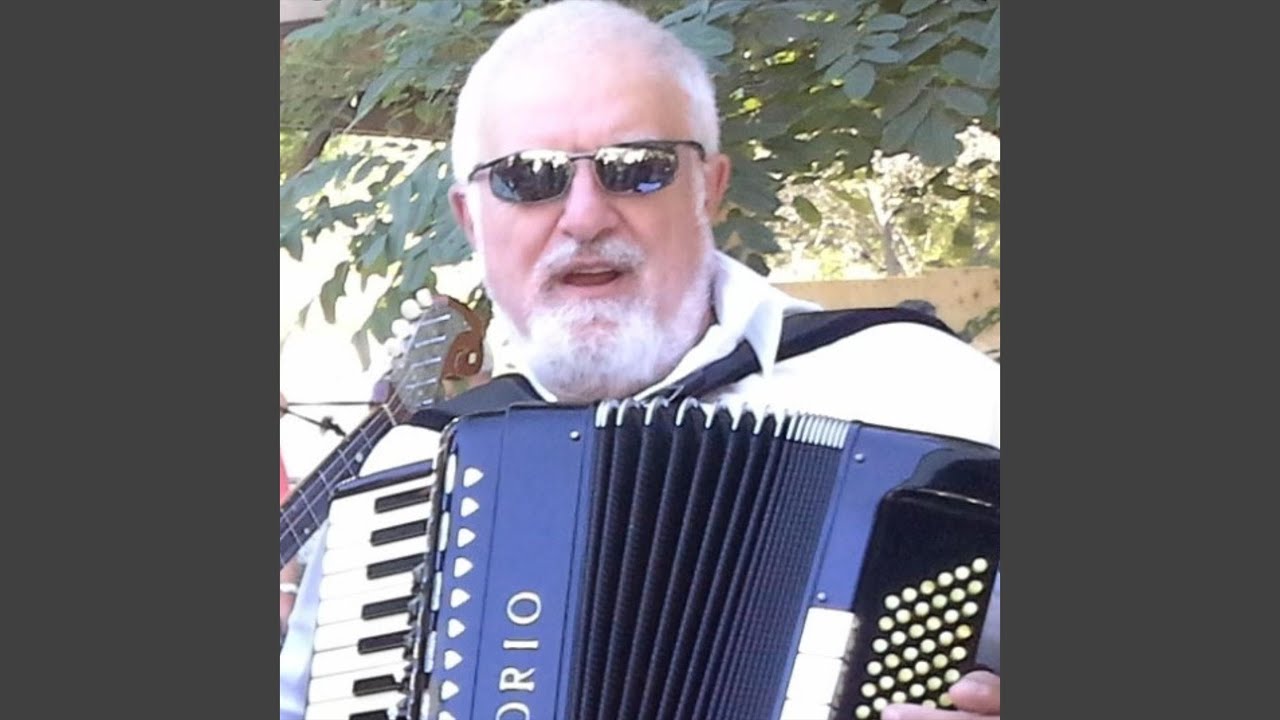 Sedi Četnik Na Kamenu-Na Sred Gore Romanije
