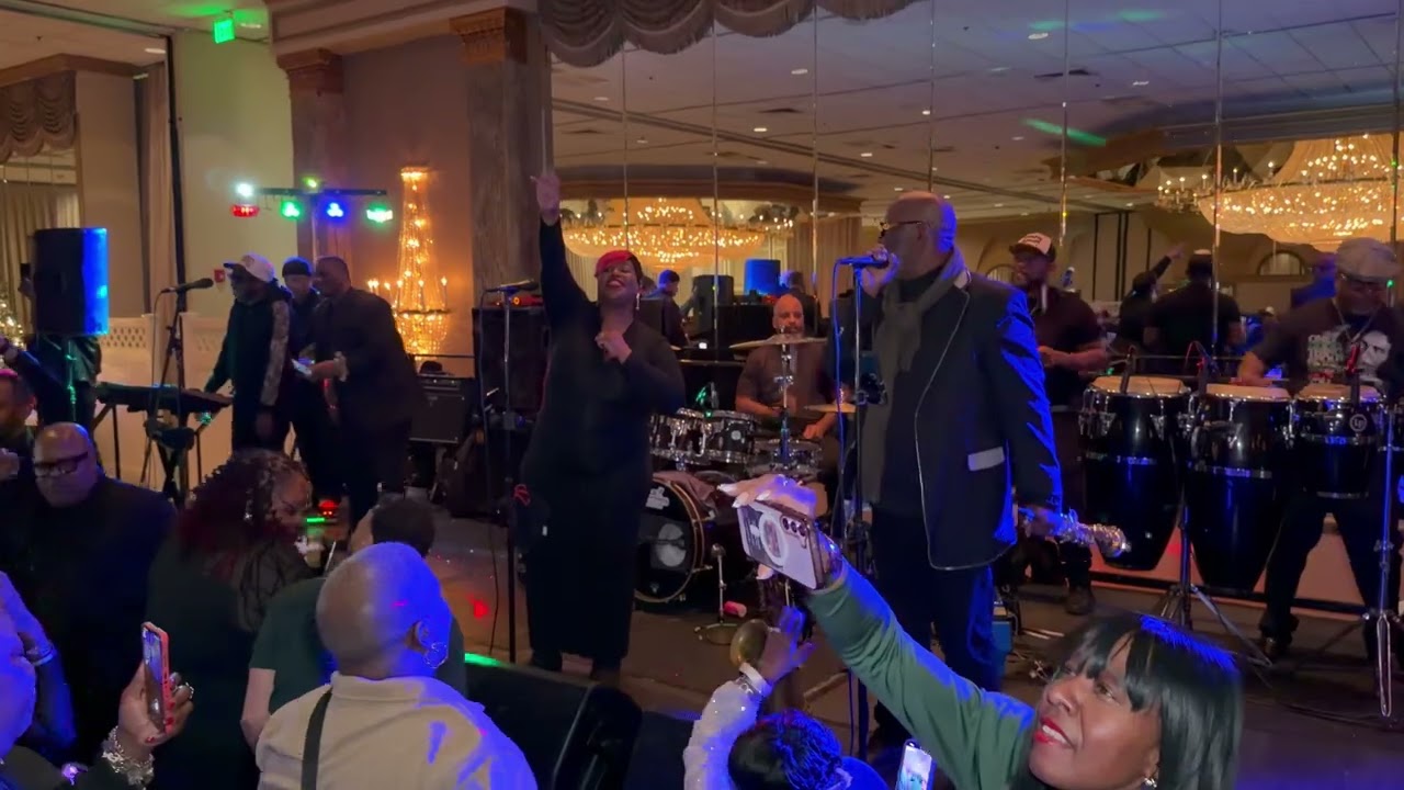 Push Play @ Martins Crosswinds Performing for W.H.C And Children’s Hospital a Epic Night 12/20/25 
