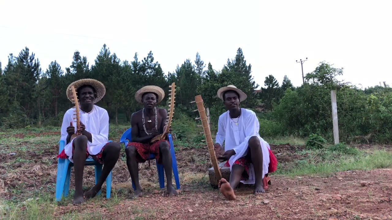 Bow Harp Adungu. Kabaka’s Birthday  Run In Uganda (Buganda) 2022 | TWEYANZE SONG, Buganda songs