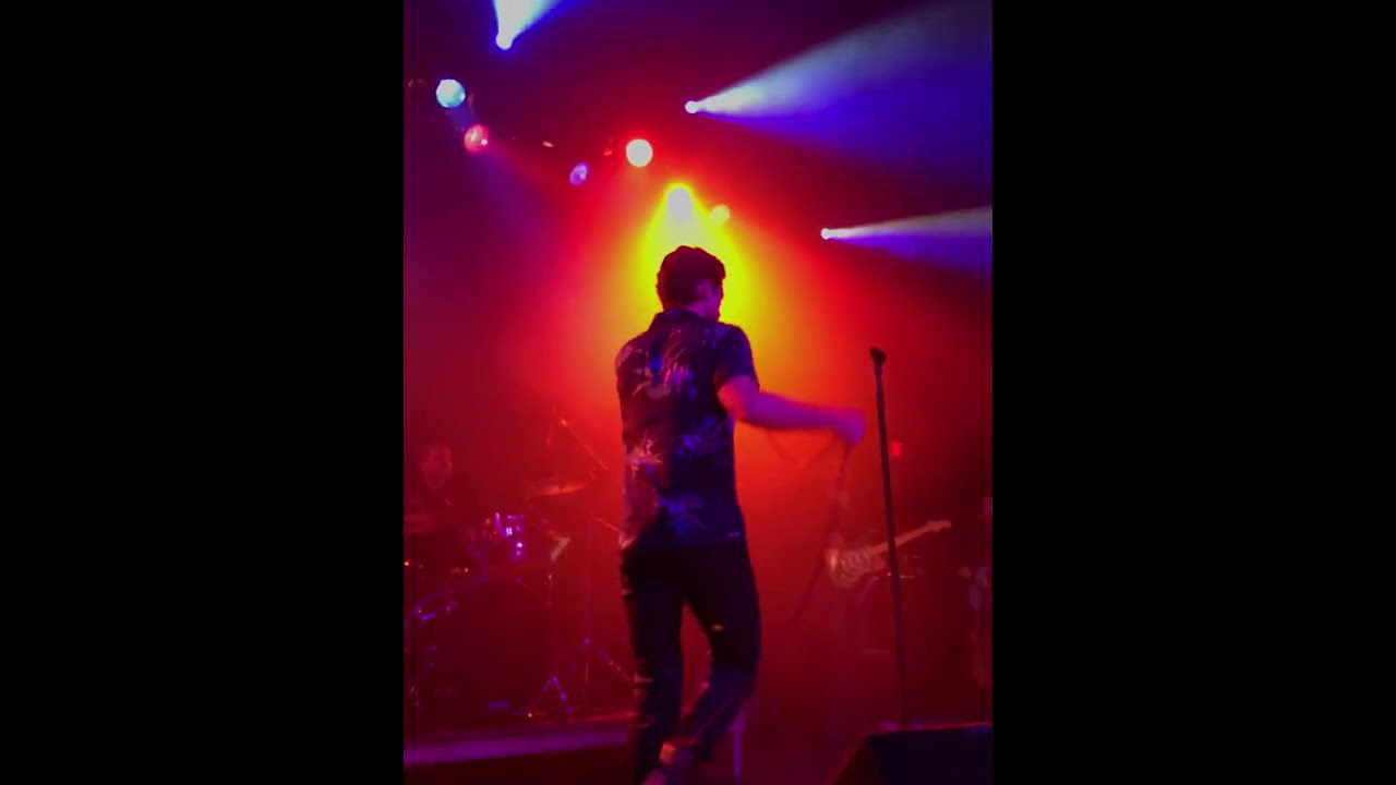 Aaron Tveit - Somebody To Love - TLA 3.04.2017