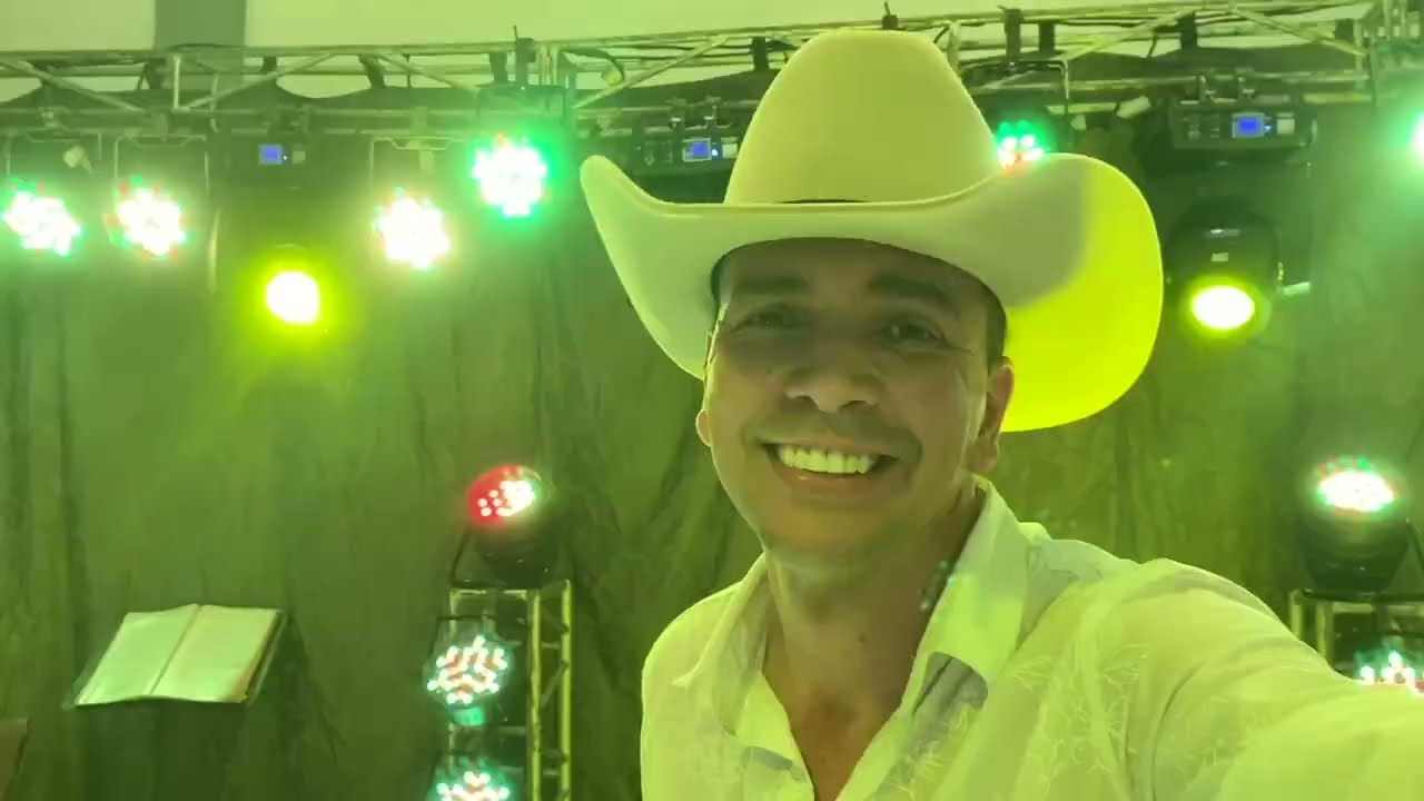 TOP mesmo é dançar sem parar nesse bailão com Gabriel Pasa