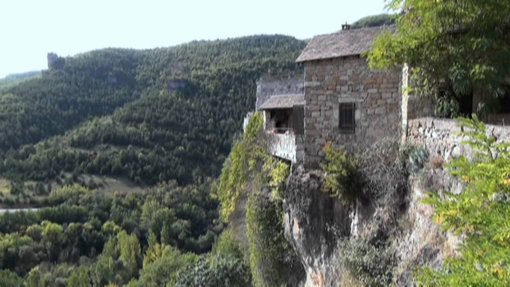 Gorges de la Dourbie et Gorges du Tr&egrave;vezel &agrave; v&eacute;lo. Musique de Philip Glass