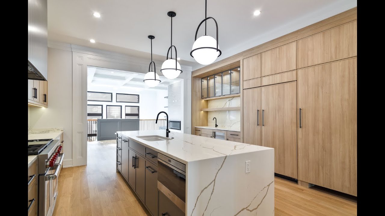 Stunning Single Family Home in Chicago's Lakeview Neighborhood