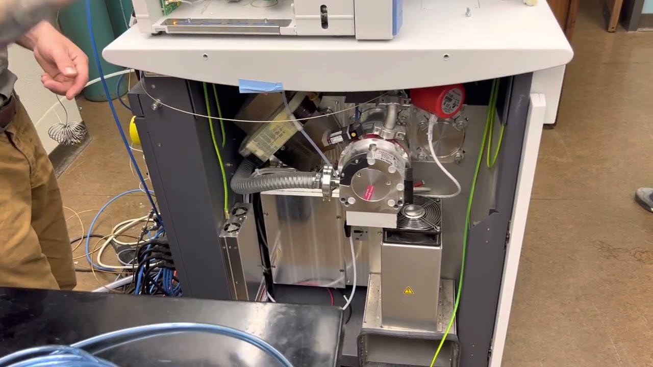 Inside of a GC-IRMS