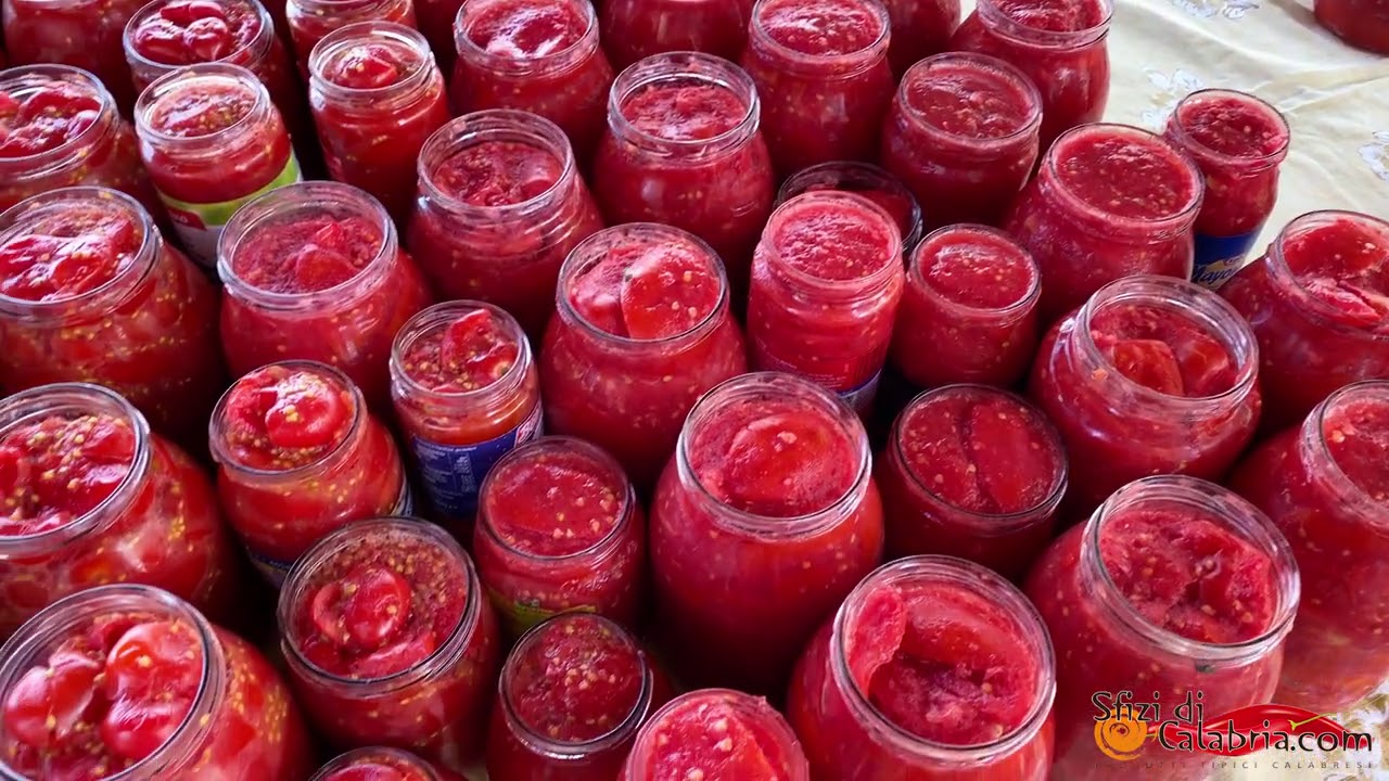 🍅Facciamo le Conserve di pomodori a Spicchio in Calabria per tutto l'anno