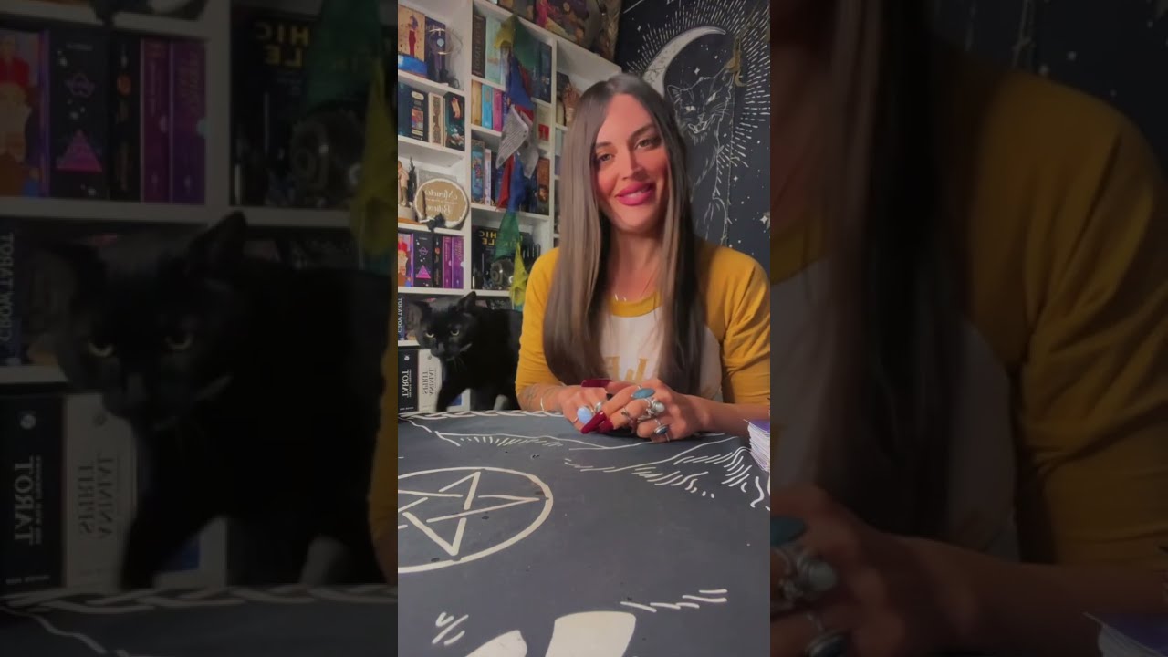 Twinflame reading- You’re shifting from separation frequency to union frequency 🖤🧬🤍