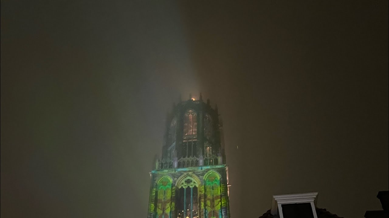 Utrecht: klokken Domtoren, inluiden Kerstavond