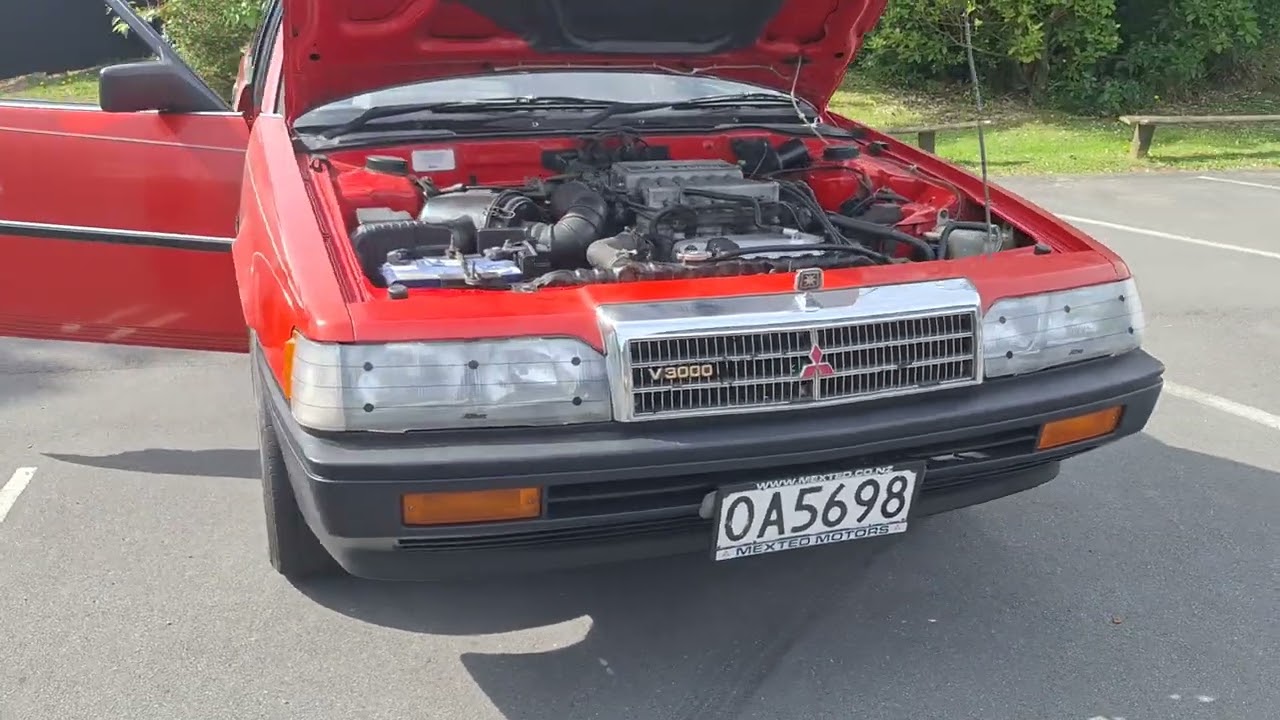 Mitaubishi v3000 1989